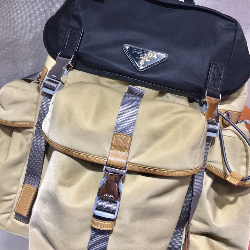 Pra*a backpacks